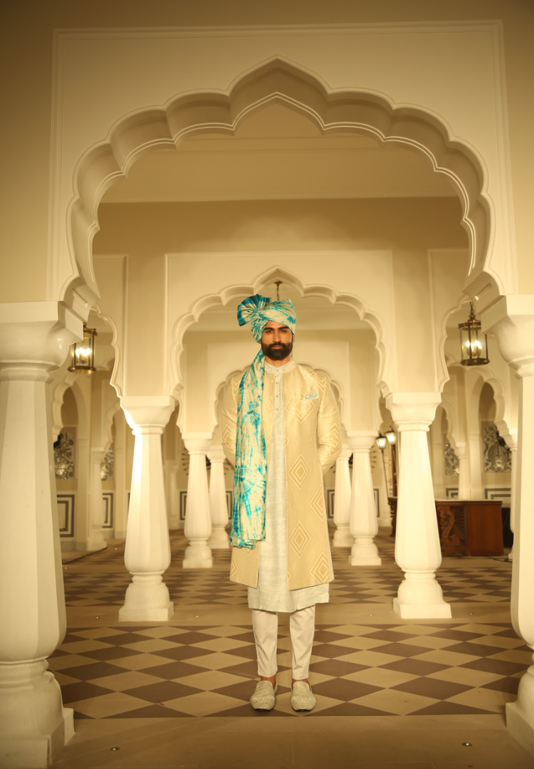 Moonga Oen Sherwani