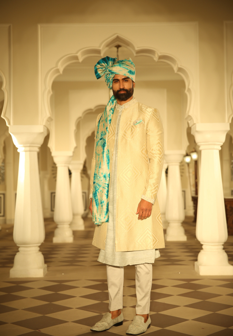 Moonga Oen Sherwani