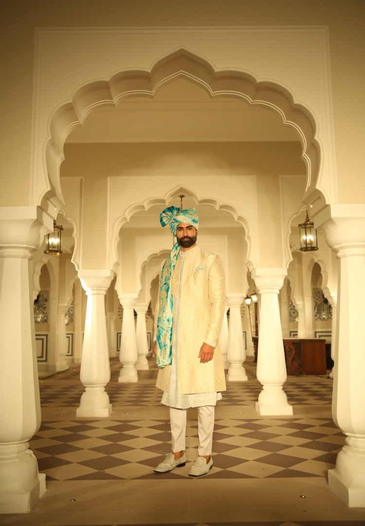 Moonga Oen Sherwani